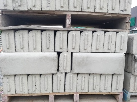 ขอบคันหินฟุตบาท